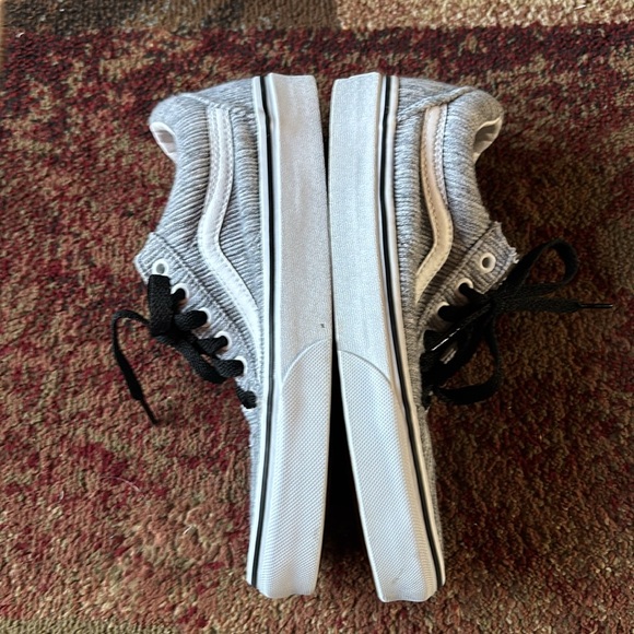 Vans Women’s Ribbed Knit Gray Size 7 - Picture 3 of 6